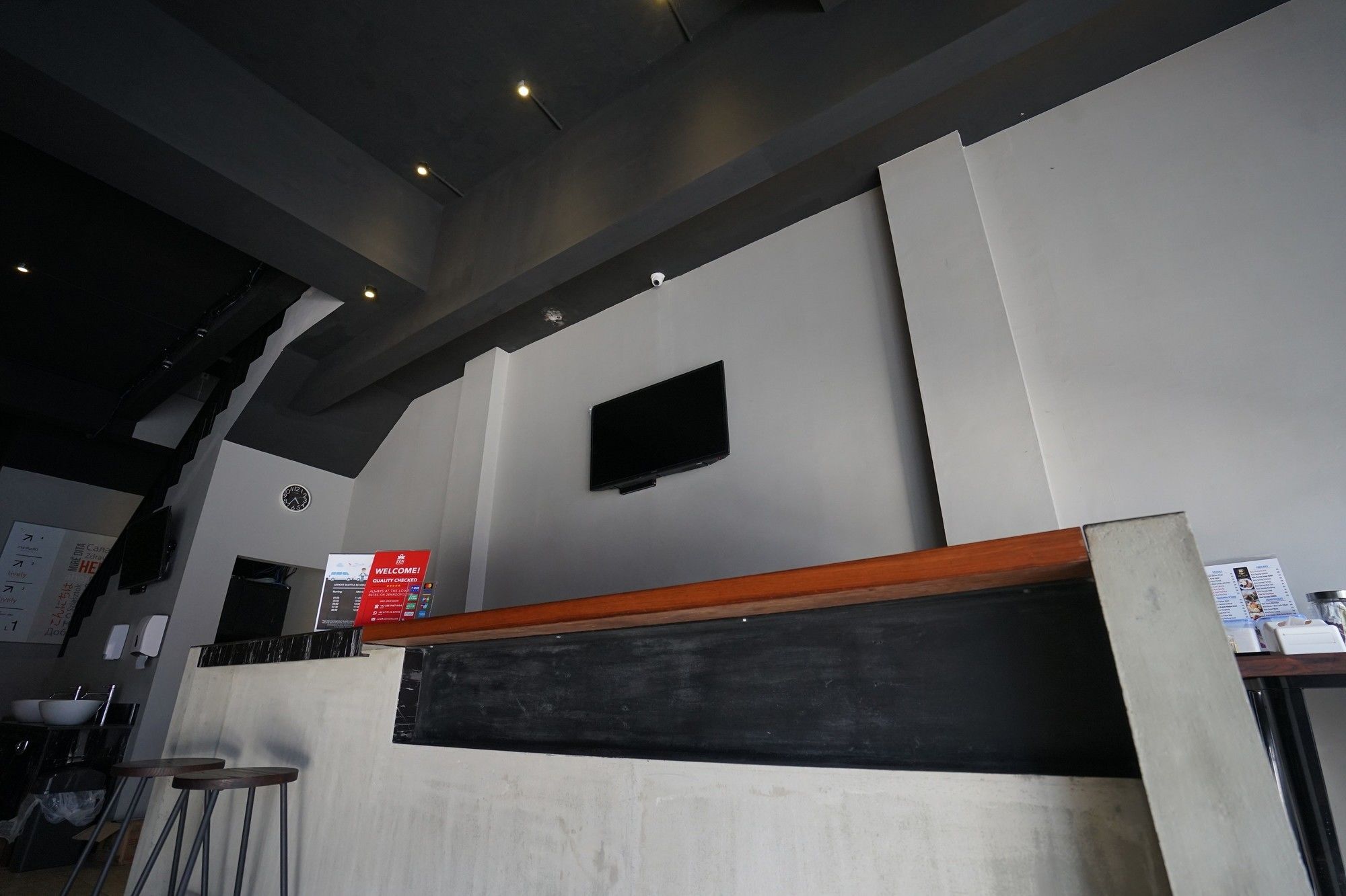Zen Rooms Basic Kualanamu Medan Extérieur photo